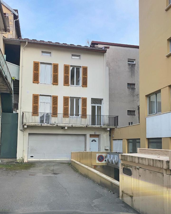 Maison Lamartine - Plein Centre-Ville Avec Garage & Jeux Saint-Claude Exteriör bild